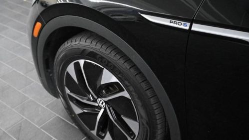 2021 Volkswagen ID.4 WVGTMPE23MP043695