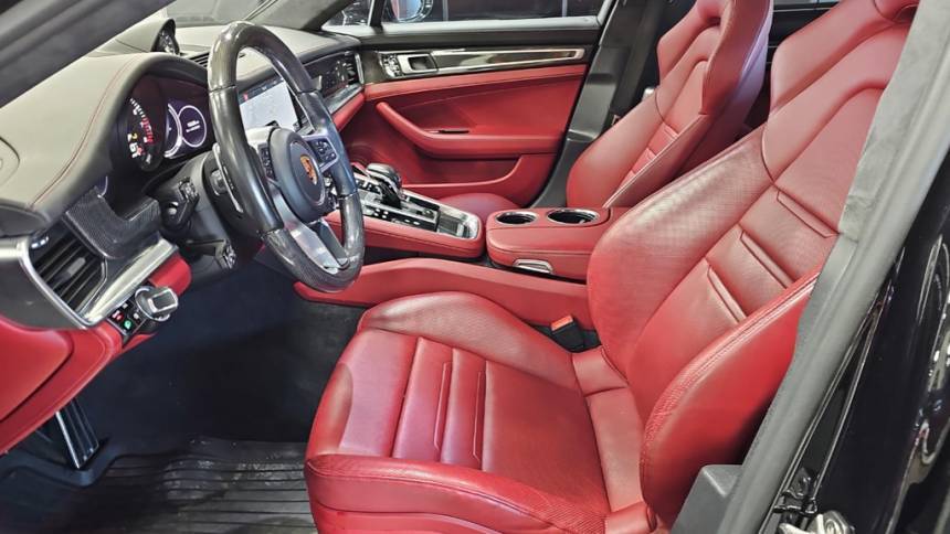 2018 Porsche Panamera - Images - 5