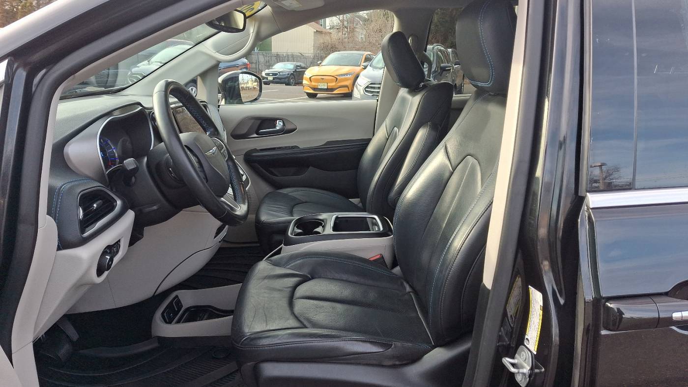 2021 Chrysler Pacifica 2C4RC1L76MR517473