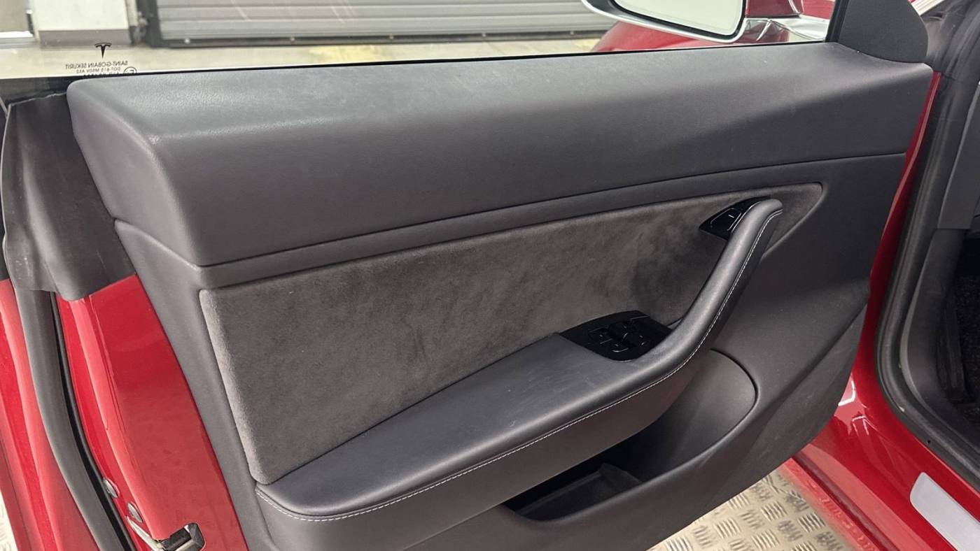 2018 Tesla Model 3 5YJ3E1EB9JF121546