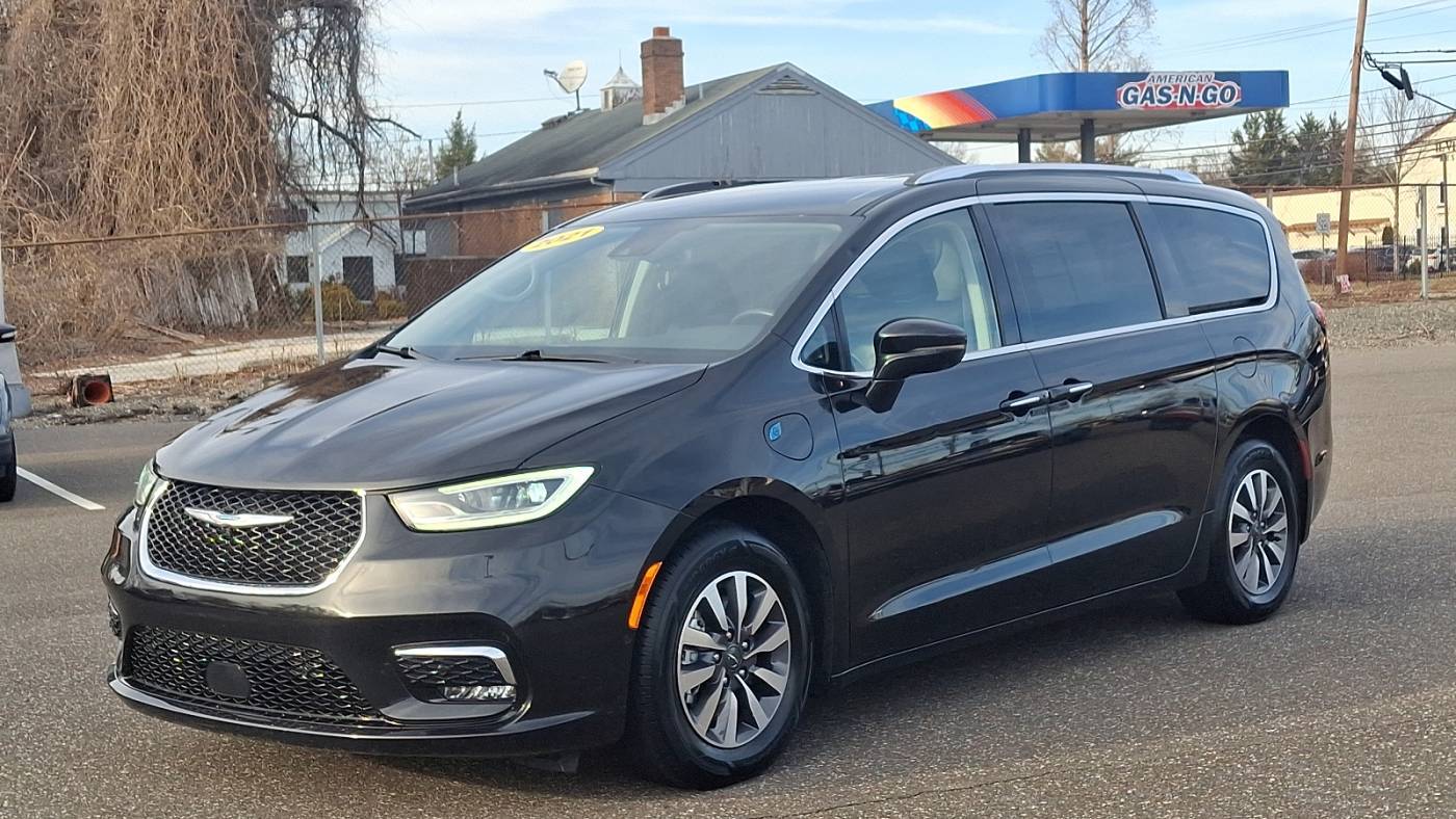 2021 Chrysler Pacifica 2C4RC1L76MR517473