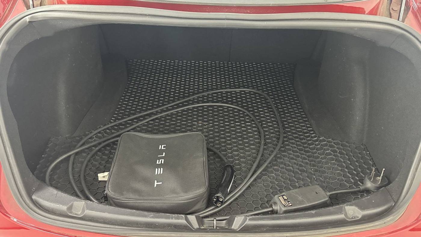 2018 Tesla Model 3 5YJ3E1EB9JF121546