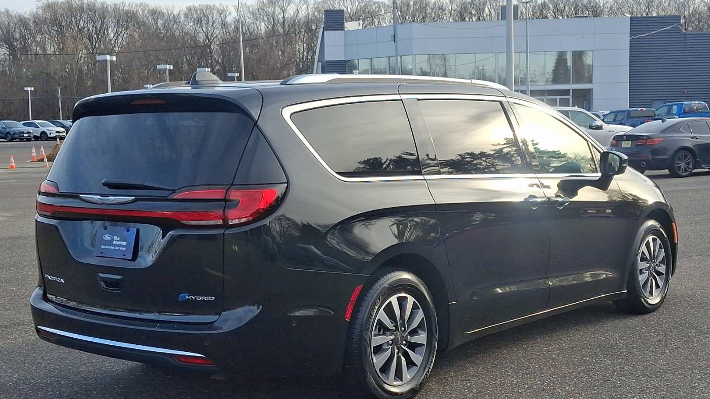 2021 Chrysler Pacifica 2C4RC1L76MR517473