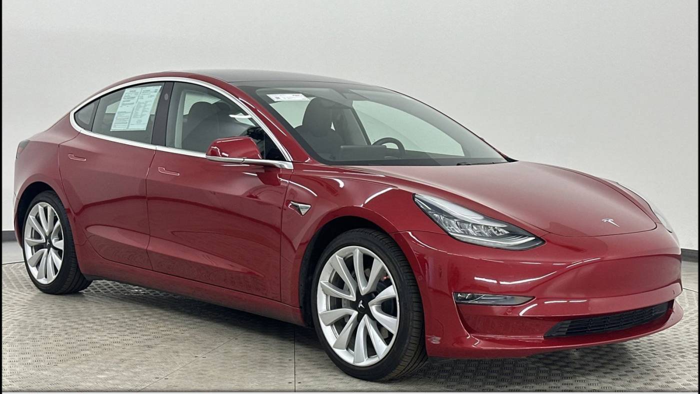 2018 Tesla Model 3 5YJ3E1EB9JF121546