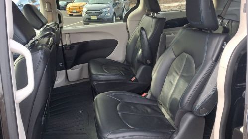2021 Chrysler Pacifica 2C4RC1L76MR517473