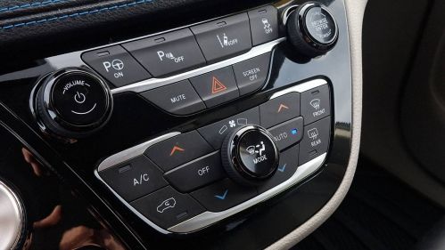 2021 Chrysler Pacifica 2C4RC1L76MR517473