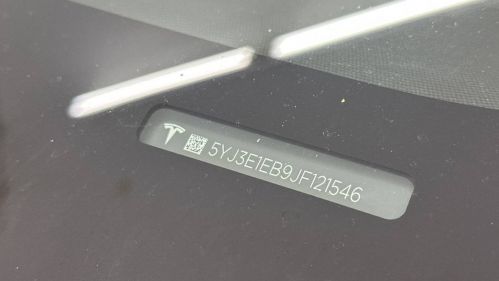 2018 Tesla Model 3 5YJ3E1EB9JF121546