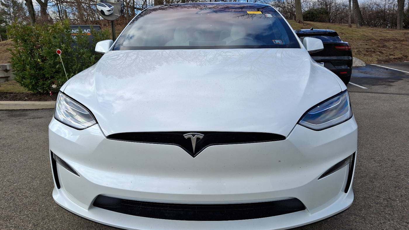 2023 Tesla Model X 7SAXCBE60PF389719