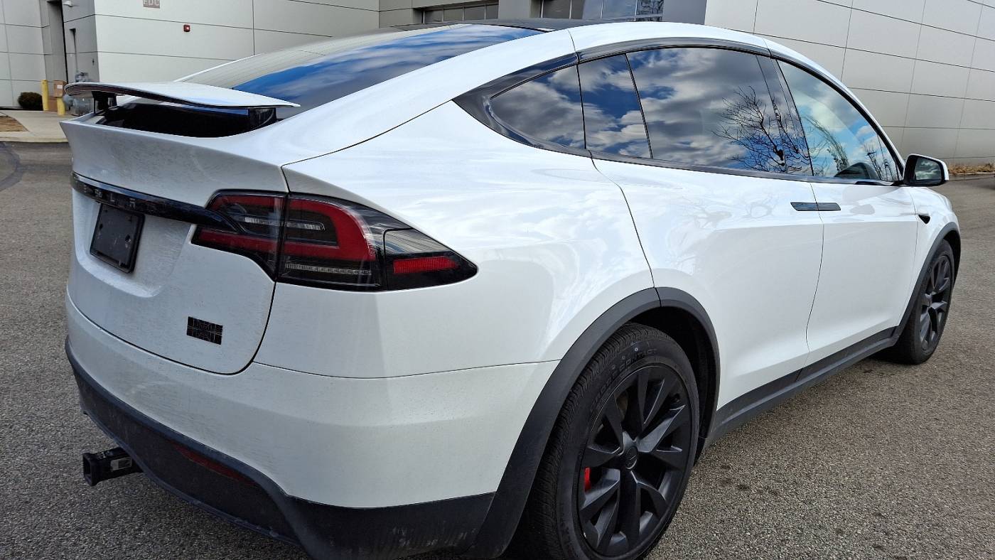 2023 Tesla Model X 7SAXCBE60PF389719