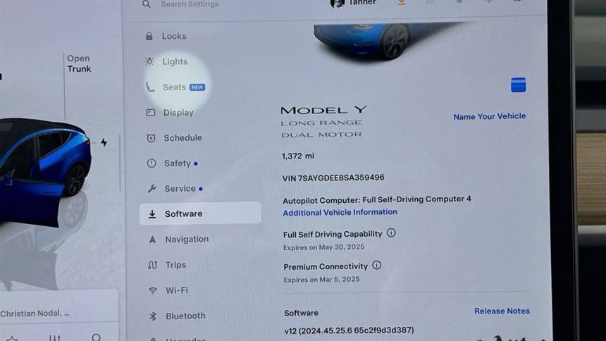 2025 Tesla Model Y 7SAYGDEE8SA359496