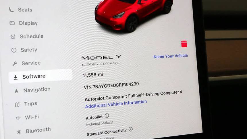2024 Tesla Model Y 7SAYGDED8RF164230