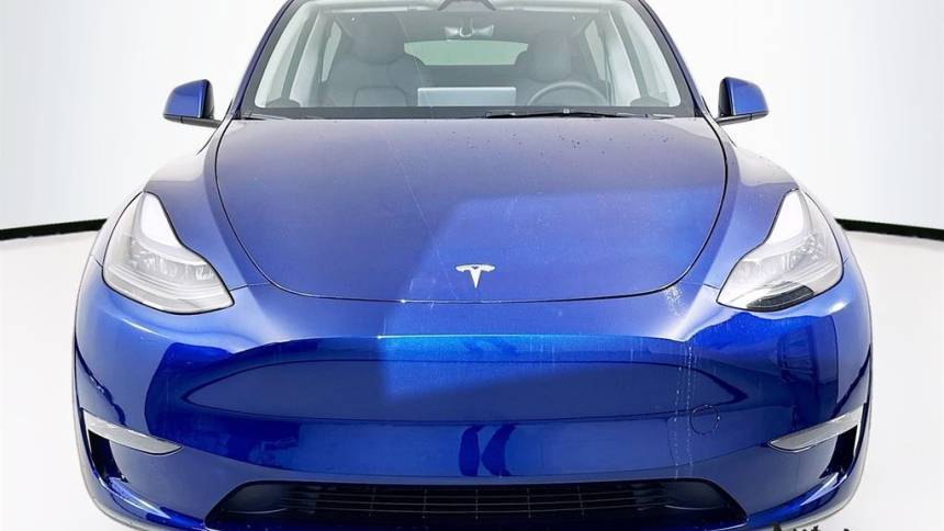 2025 Tesla Model Y 7SAYGDEE8SA359496