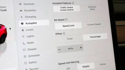 2024 Tesla Model Y 7SAYGDED8RF164230