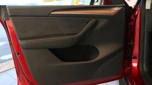 2024 Tesla Model Y 7SAYGDED8RF164230