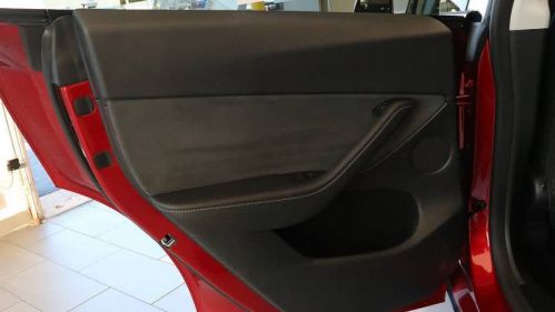 2024 Tesla Model Y 7SAYGDED8RF164230