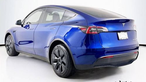 2025 Tesla Model Y 7SAYGDEE8SA359496