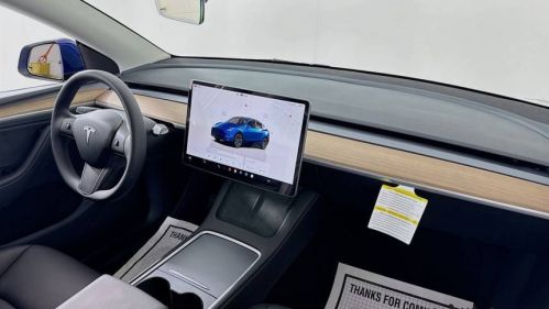 2025 Tesla Model Y 7SAYGDEE8SA359496