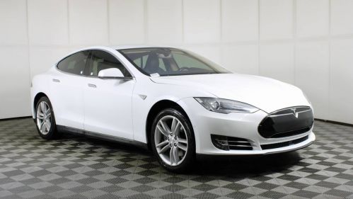 2015 Tesla Model S 5YJSA1S16FF083994