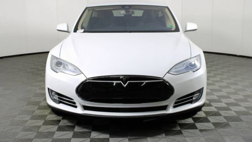 2015 Tesla Model S 5YJSA1S16FF083994