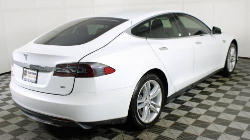 2015 Tesla Model S 5YJSA1S16FF083994