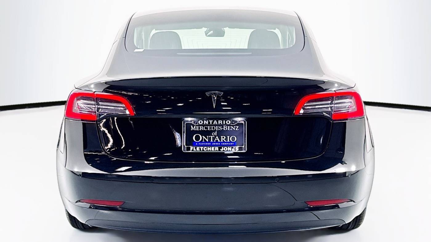 2018 Tesla Model 3 5YJ3E1EA2JF117927