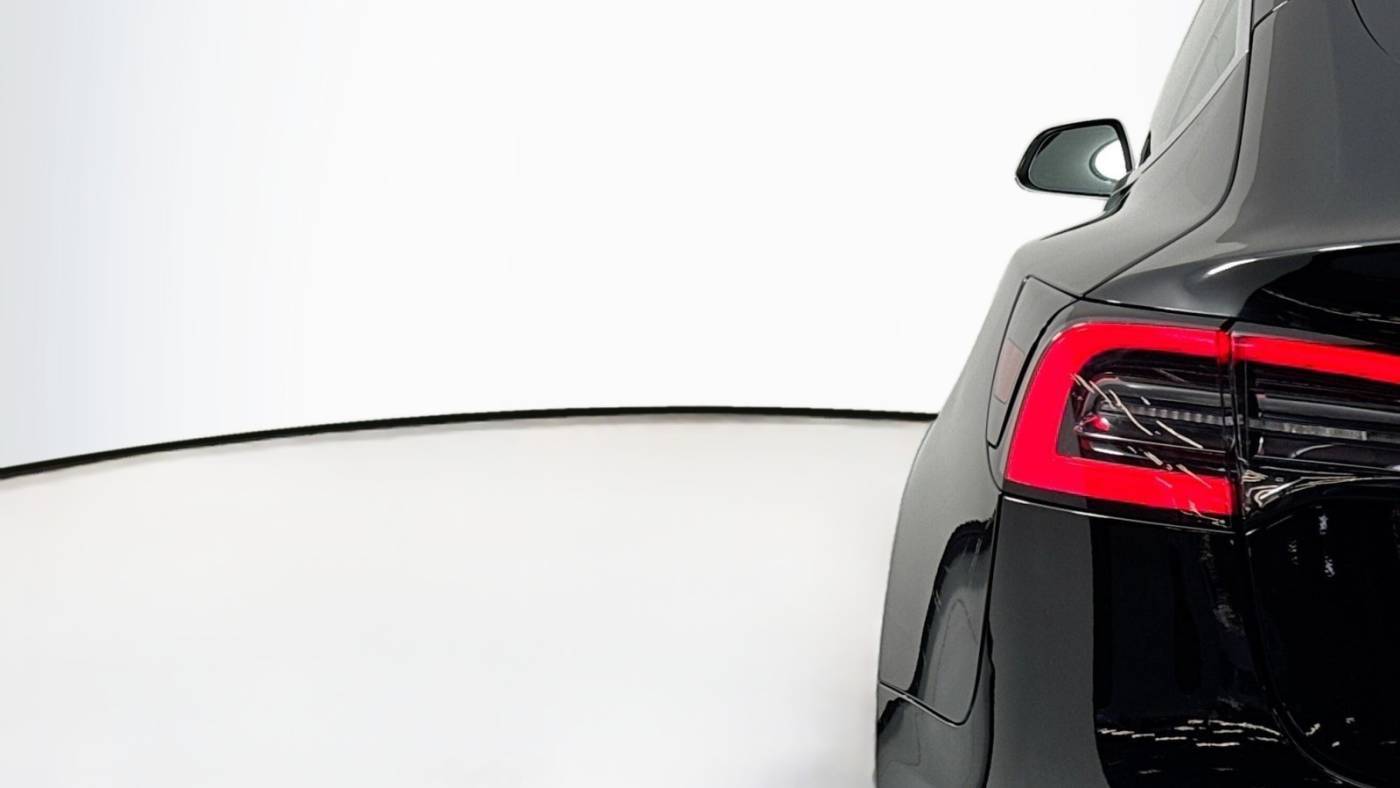 2018 Tesla Model 3 5YJ3E1EA2JF117927