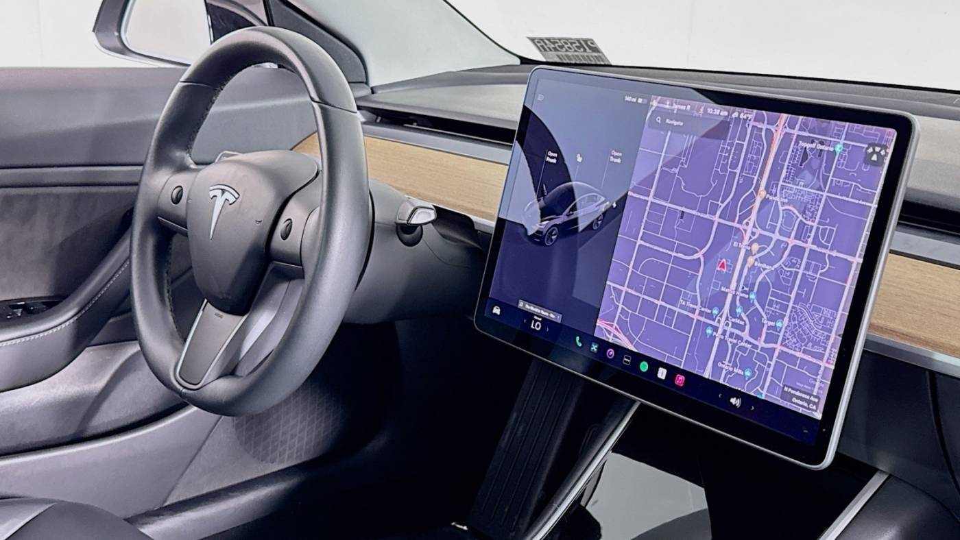 2018 Tesla Model 3 5YJ3E1EA2JF117927