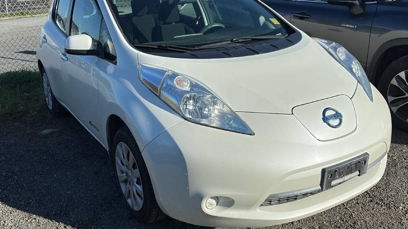 2016 Nissan LEAF 1N4BZ0CP7GC313133