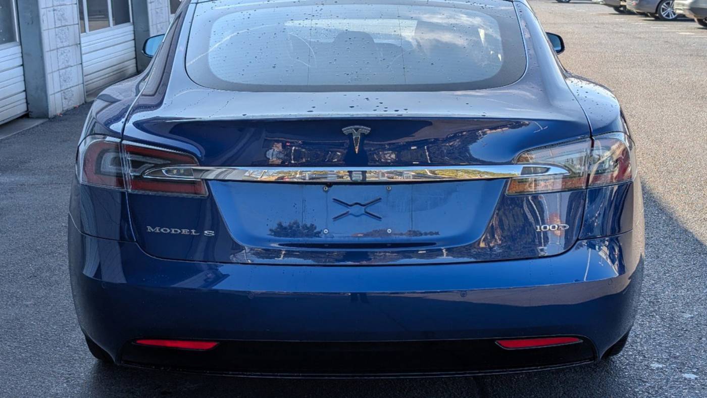 2017 Tesla Model S 5YJSA1E24HF188749