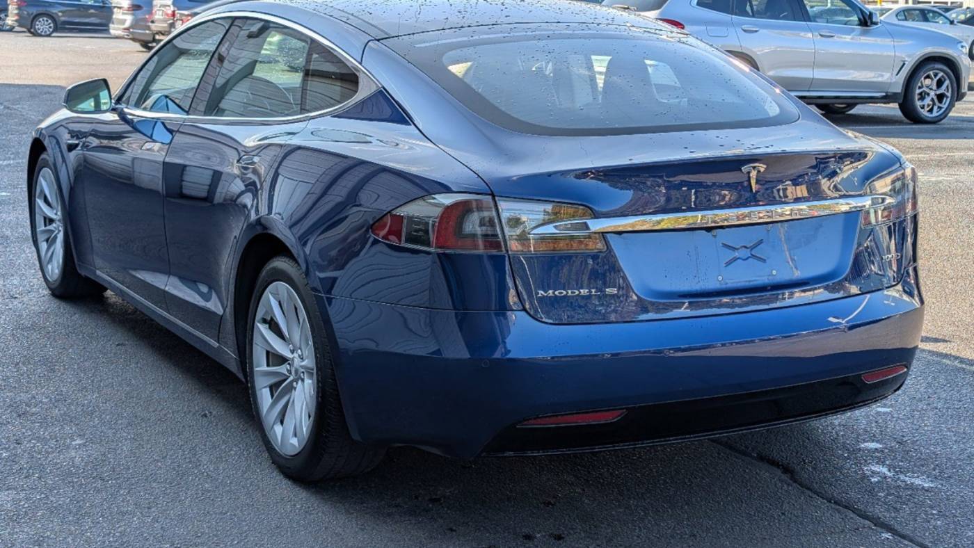 2017 Tesla Model S 5YJSA1E24HF188749