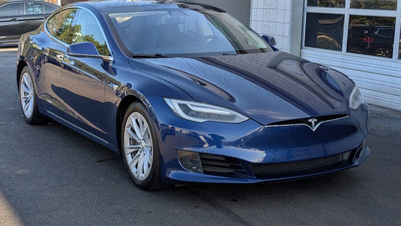 2017 Tesla Model S 5YJSA1E24HF188749