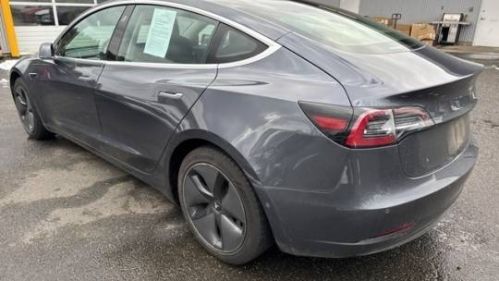 2018 Tesla Model 3 5YJ3E1EB0JF084824