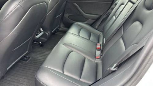 2021 Tesla Model 3 5YJ3E1EA1MF052122