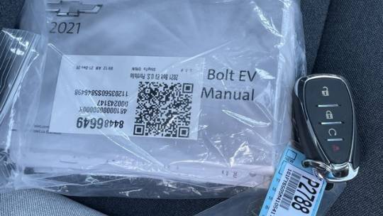2021 Chevrolet Bolt - Images - 32