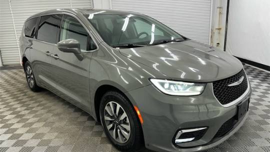 2022 Chrysler Pacifica 2C4RC1L73NR121390