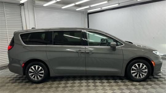 2022 Chrysler Pacifica 2C4RC1L73NR121390