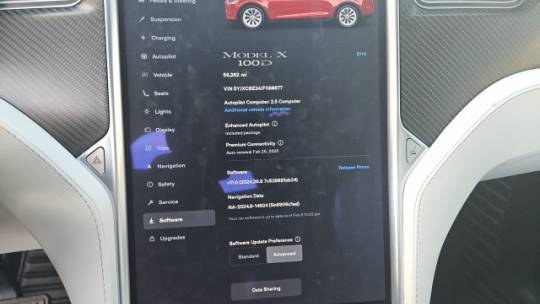 2018 Tesla Model X 5YJXCBE24JF088677