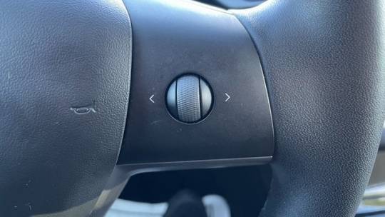 2021 Tesla Model Y 5YJYGDEE4MF073647