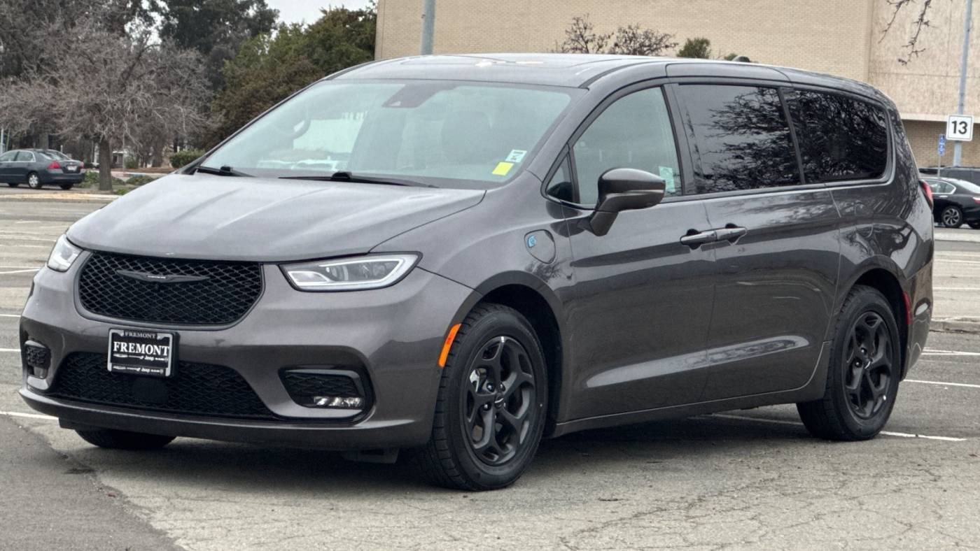 2022 Chrysler Pacifica 2C4RC1S74NR187299
