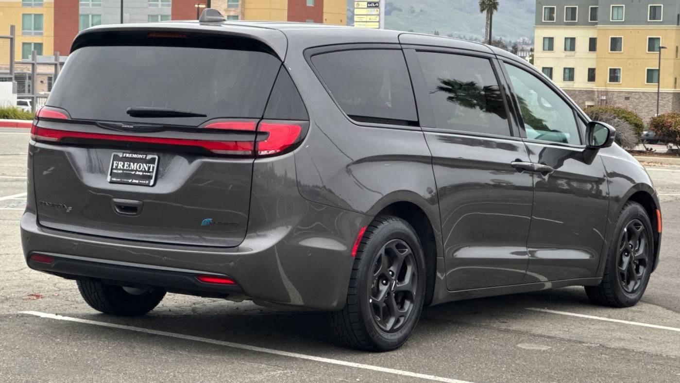 2022 Chrysler Pacifica 2C4RC1S74NR187299