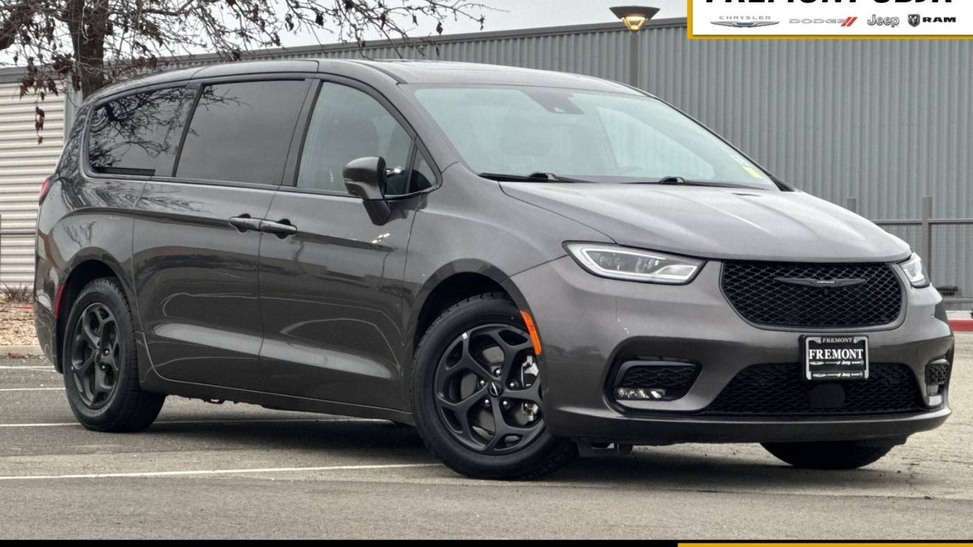 2022 Chrysler Pacifica 2C4RC1S74NR187299