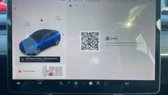 2021 Tesla Model Y 5YJYGDEE4MF073647