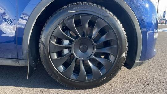 2021 Tesla Model Y 5YJYGDEE4MF073647