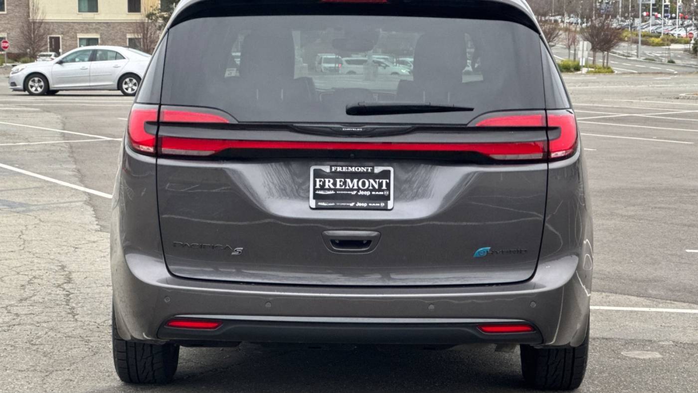 2022 Chrysler Pacifica 2C4RC1S74NR187299