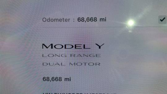 2021 Tesla Model Y 5YJYGDEE4MF073647
