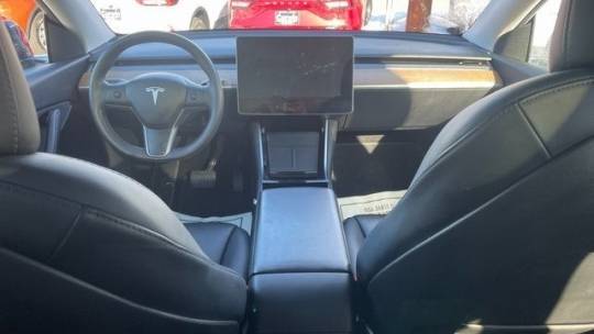 2021 Tesla Model Y 5YJYGDEE4MF073647