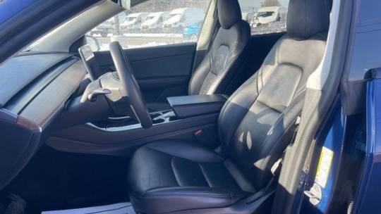 2021 Tesla Model Y 5YJYGDEE4MF073647