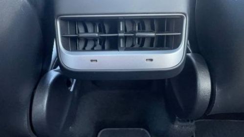 2021 Tesla Model Y 5YJYGDEE4MF073647