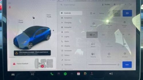 2021 Tesla Model Y 5YJYGDEE4MF073647