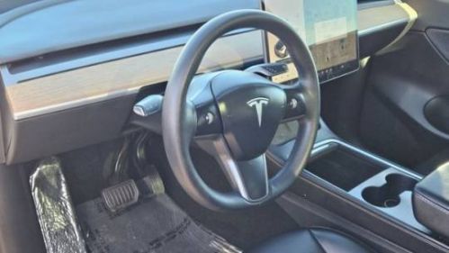 2021 Tesla Model Y 5YJYGDEE1MF200855